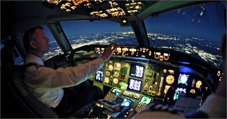 Guy Creates His Own Airplane Cockpit Simulator At Home Using Google Search